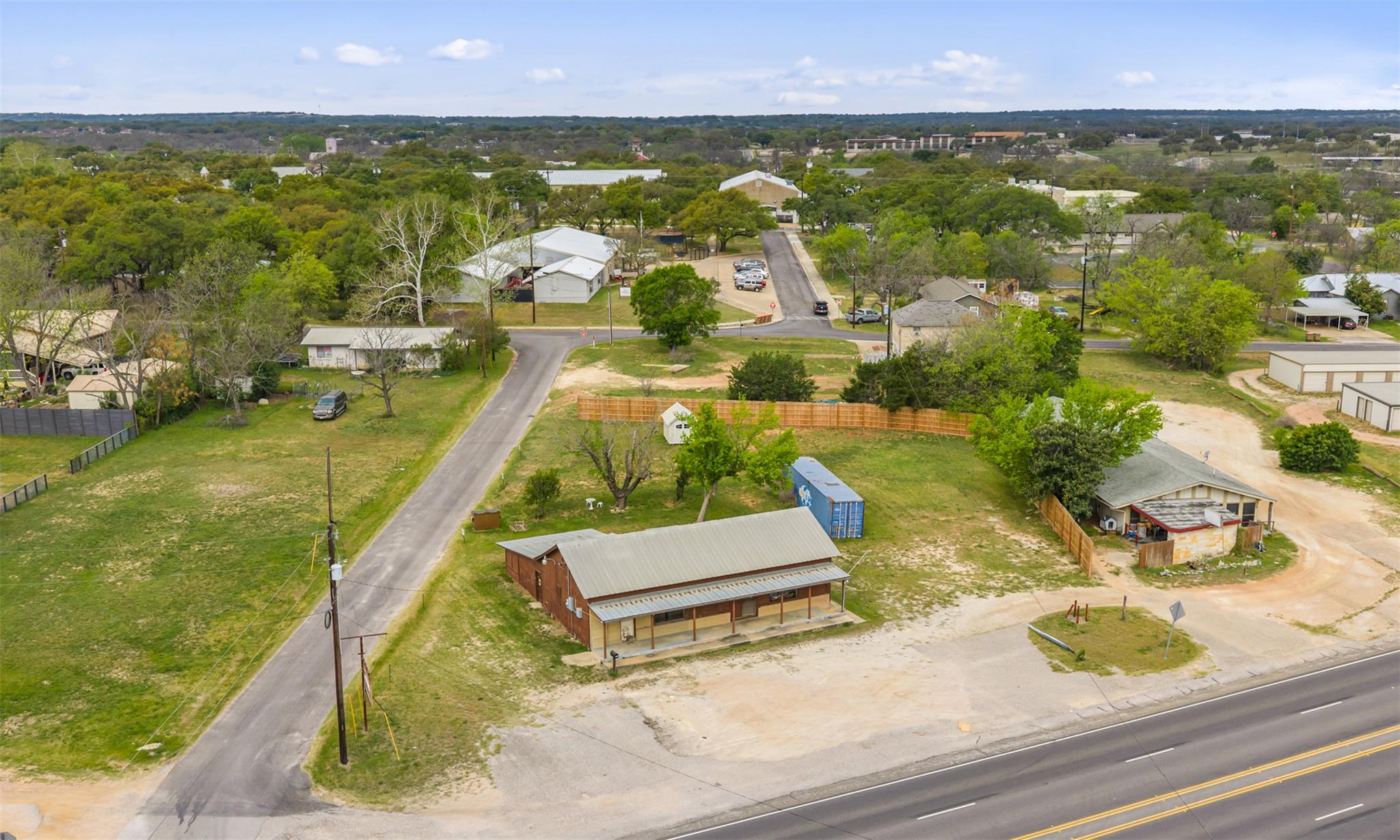 201 N Us Highway 281