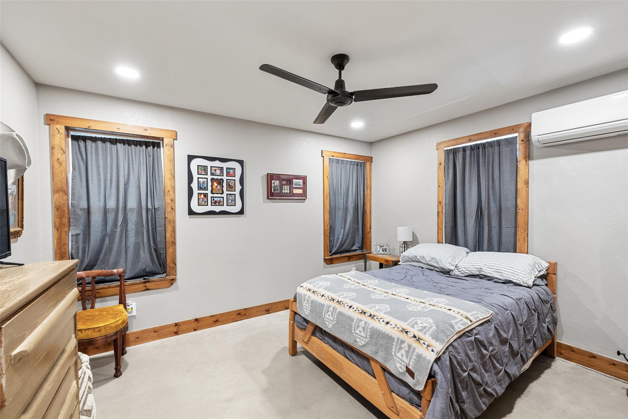 664 Martindale Falls RD