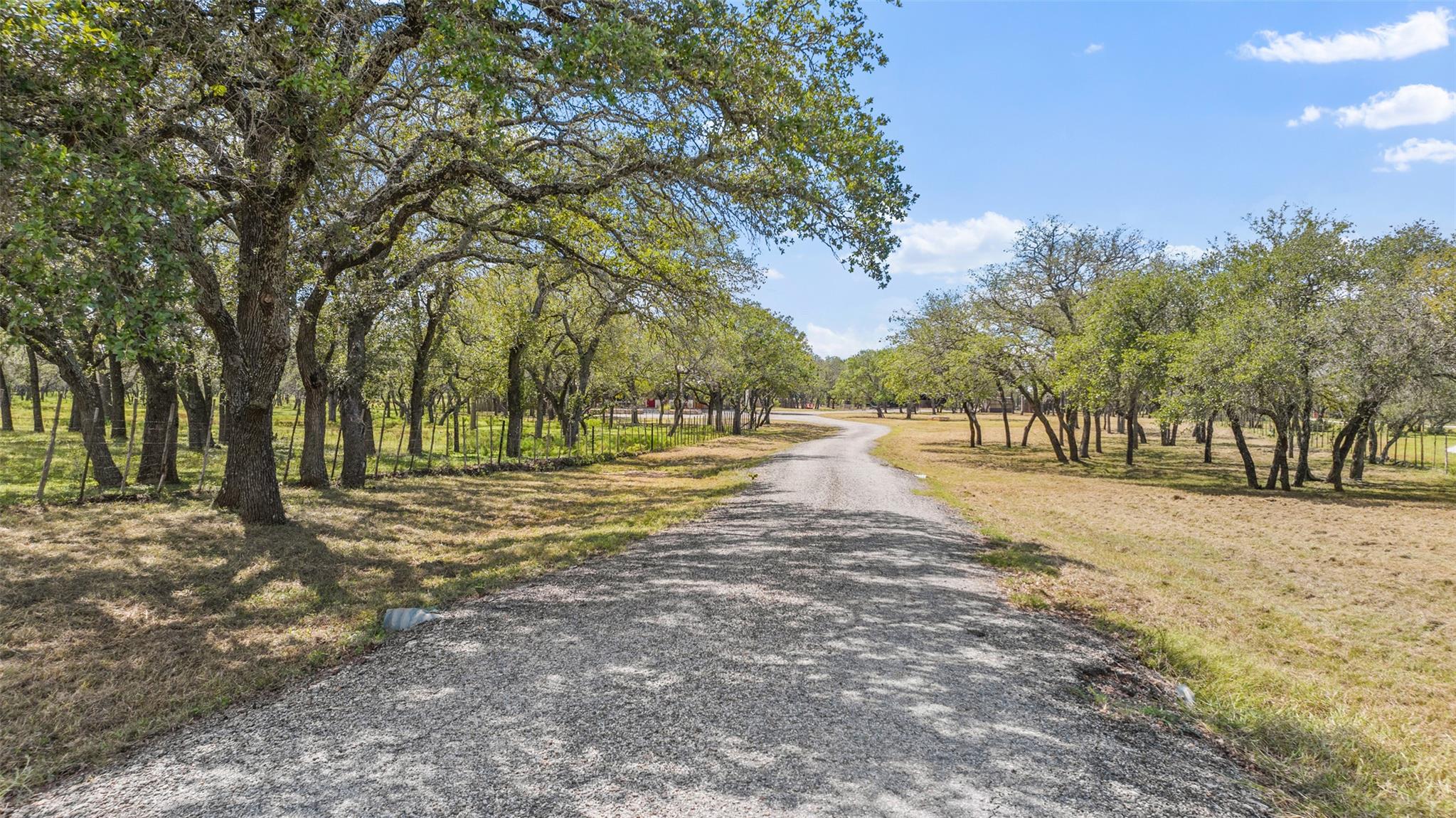2631 N US Hwy 281
