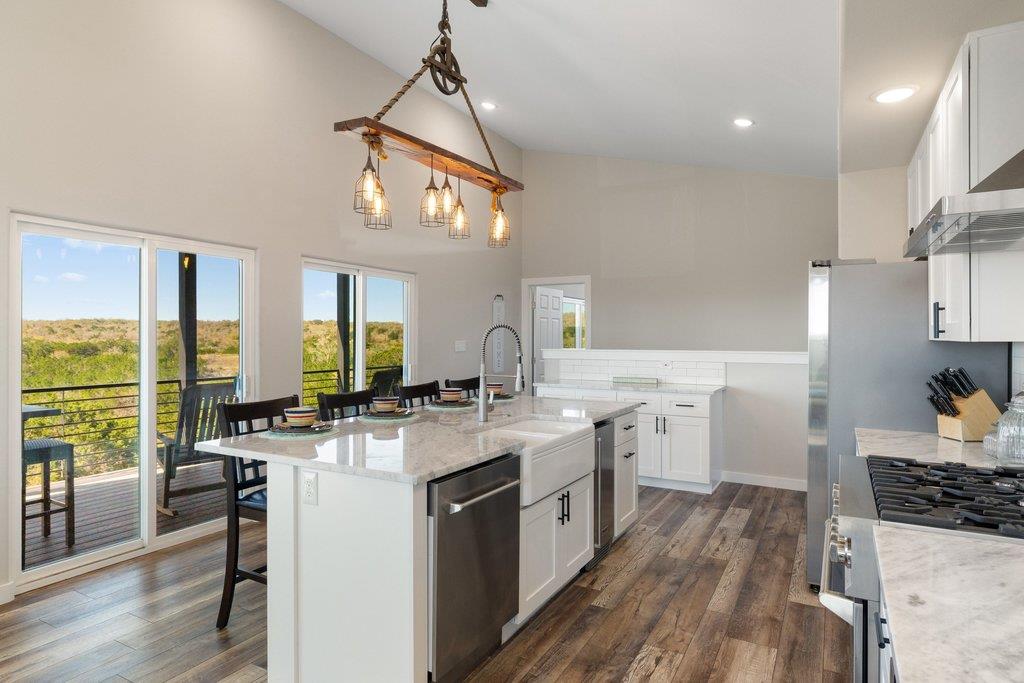 582 Delaware Creek RD