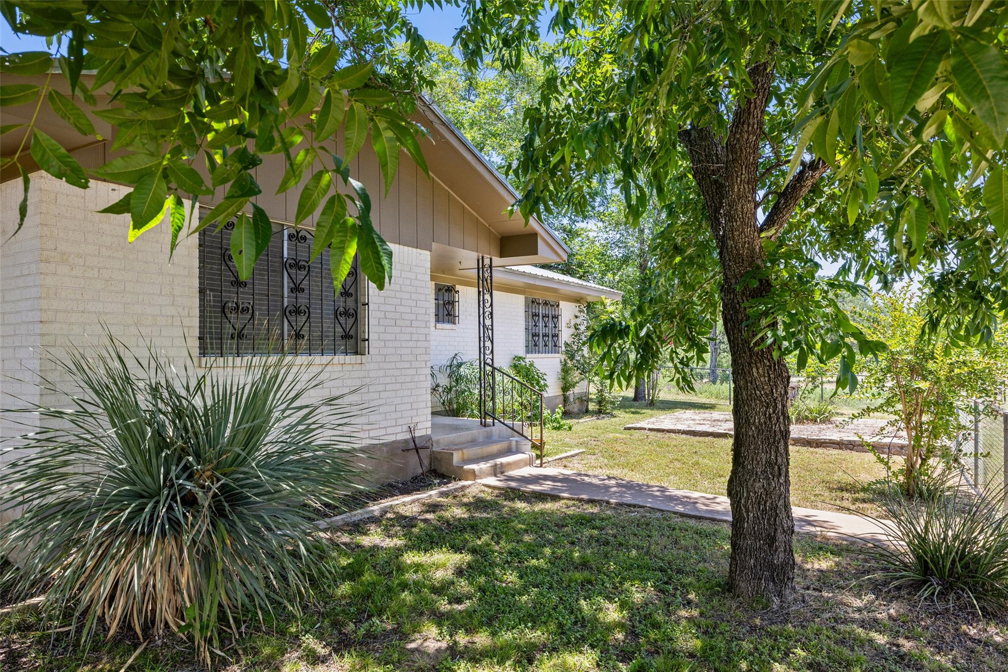 6571 County Road 340