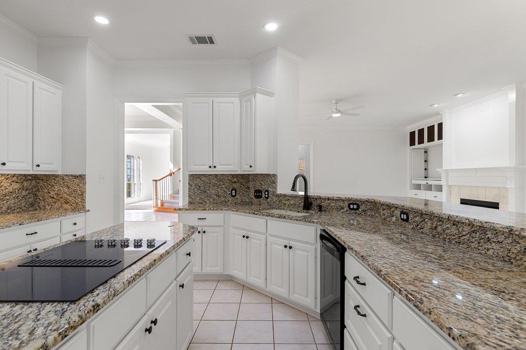 1613 CHURCHWOOD CV