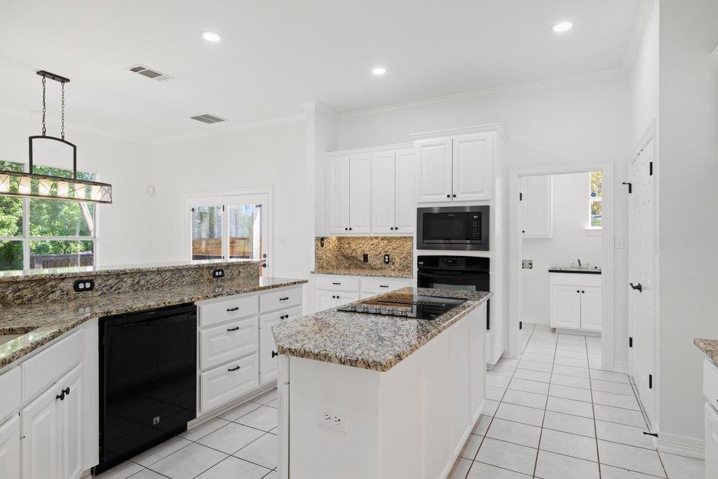 1613 CHURCHWOOD CV