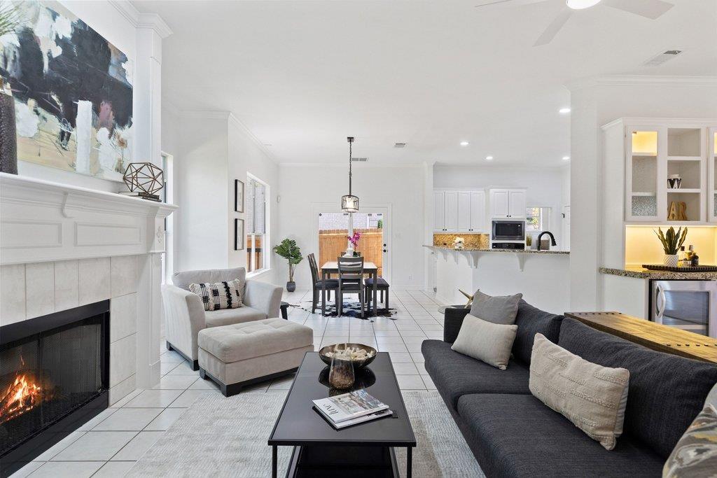 1613 CHURCHWOOD CV