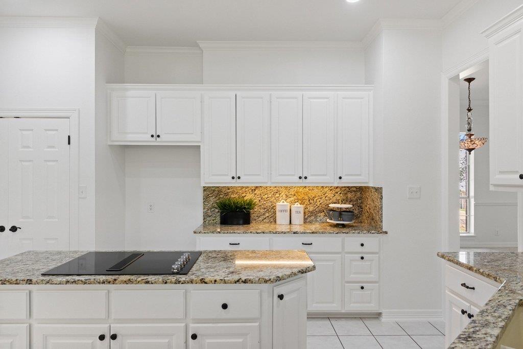 1613 CHURCHWOOD CV