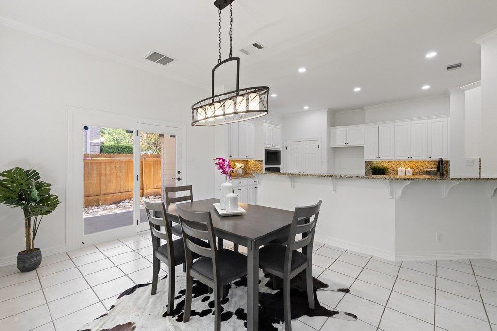 1613 CHURCHWOOD CV