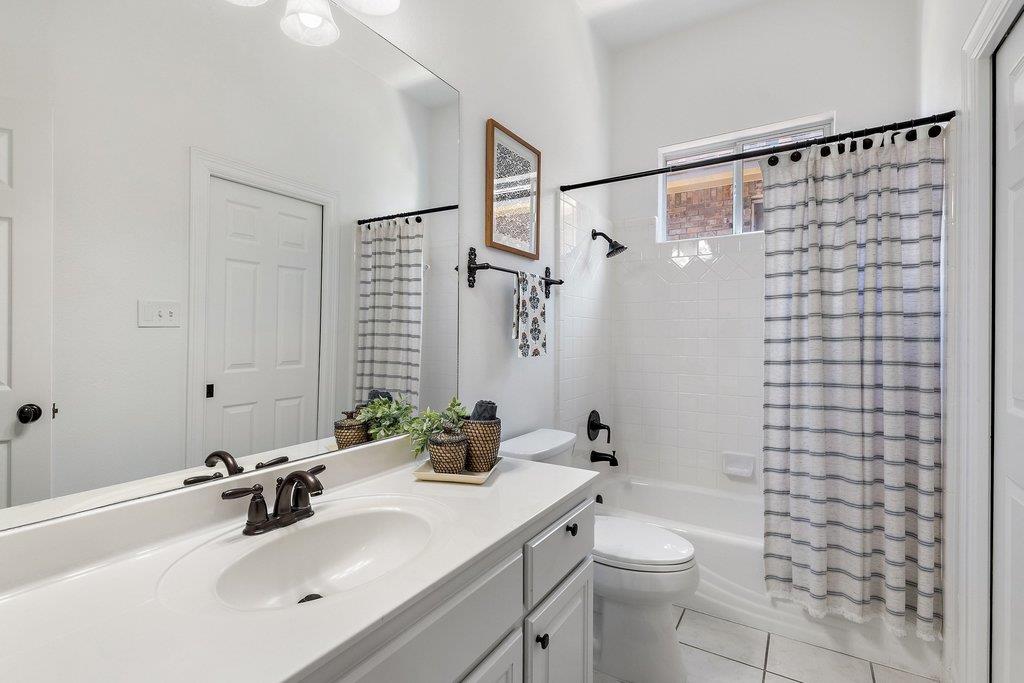 1613 CHURCHWOOD CV