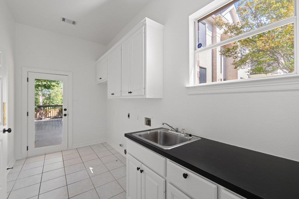 1613 CHURCHWOOD CV