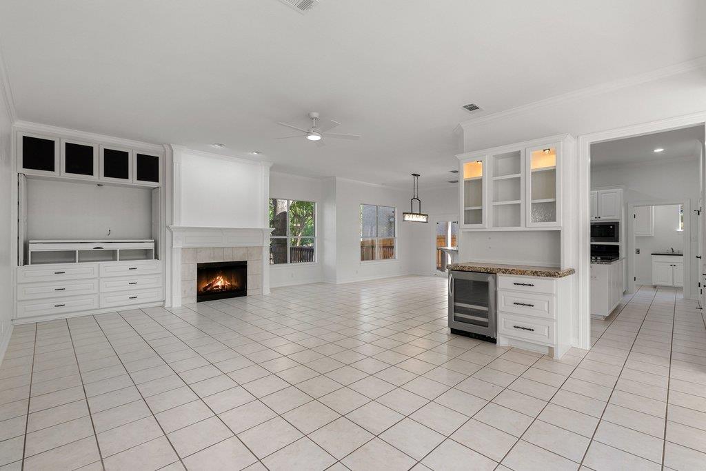 1613 CHURCHWOOD CV