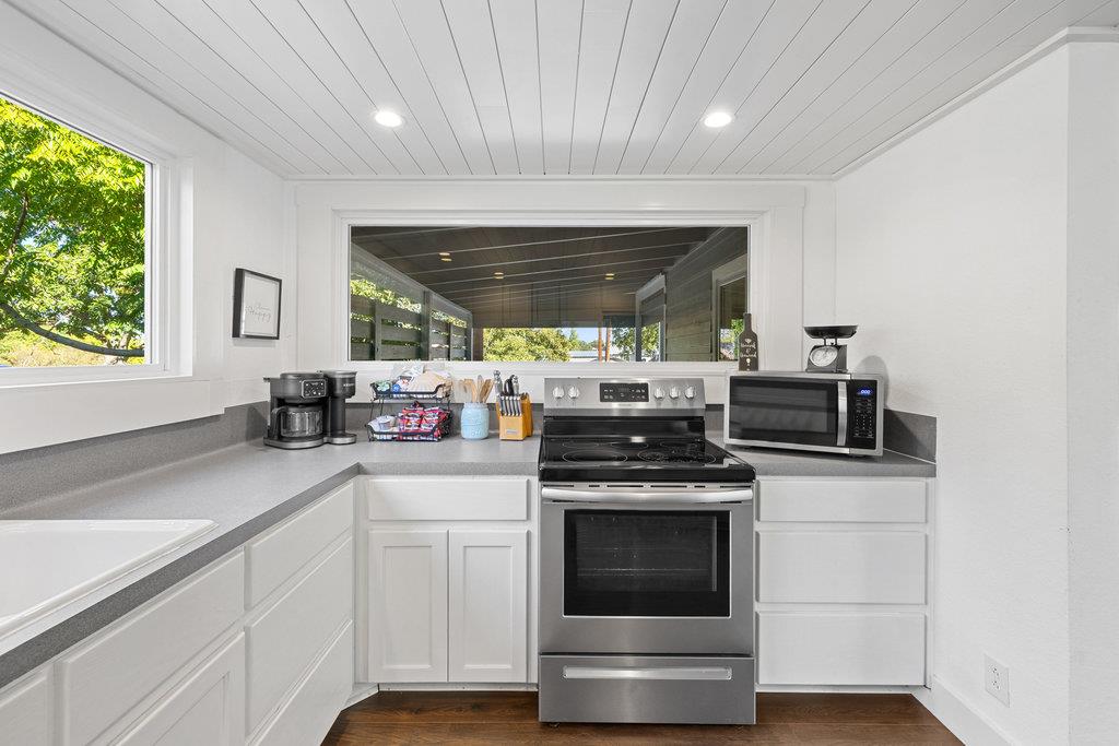 102 Ranchview DR