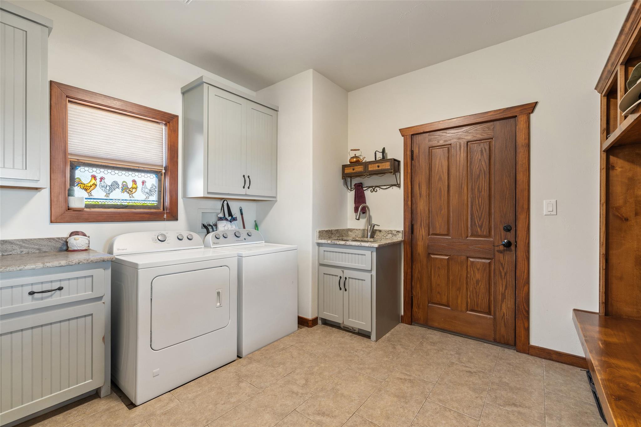 546 Lazy Oak RD