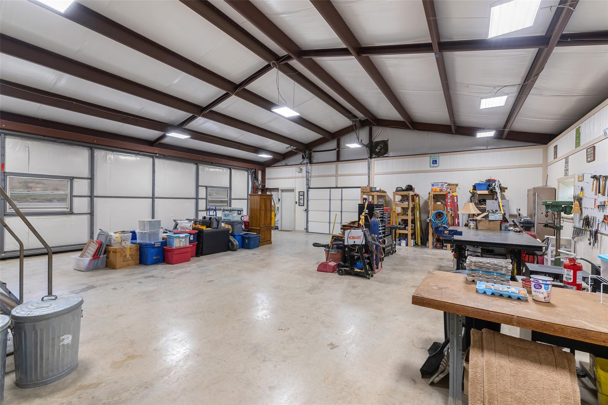 546 Lazy Oak RD