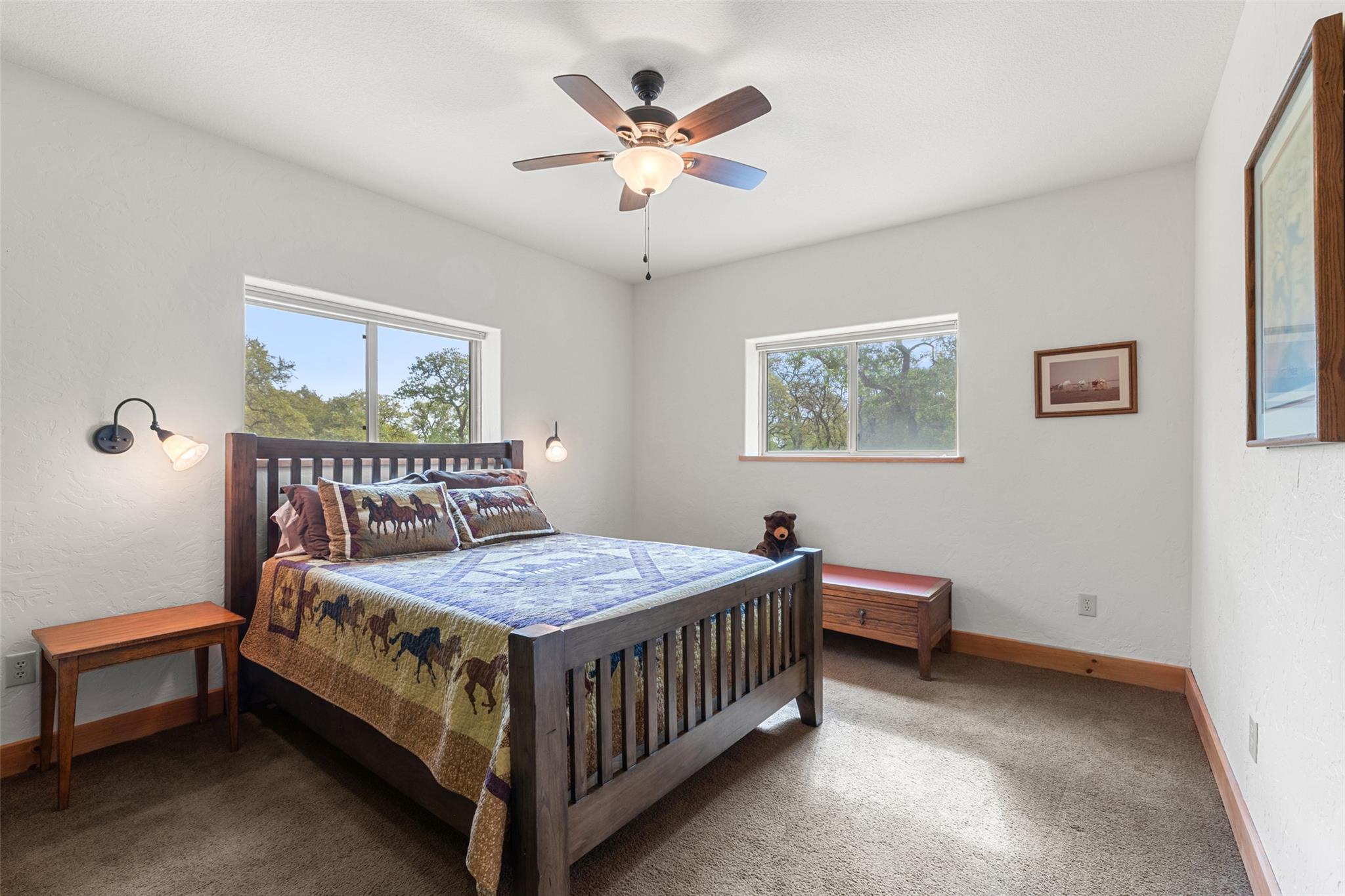 546 Lazy Oak RD
