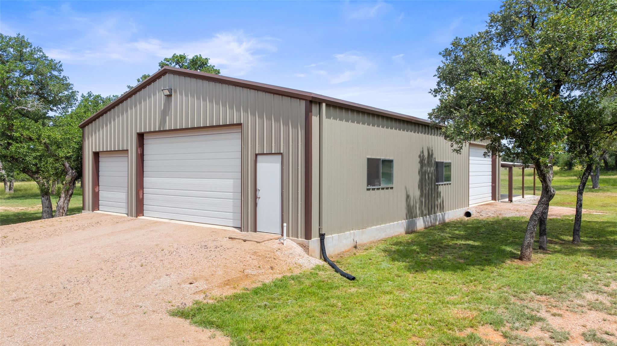 1241 Sandy Oaks Ranch RD