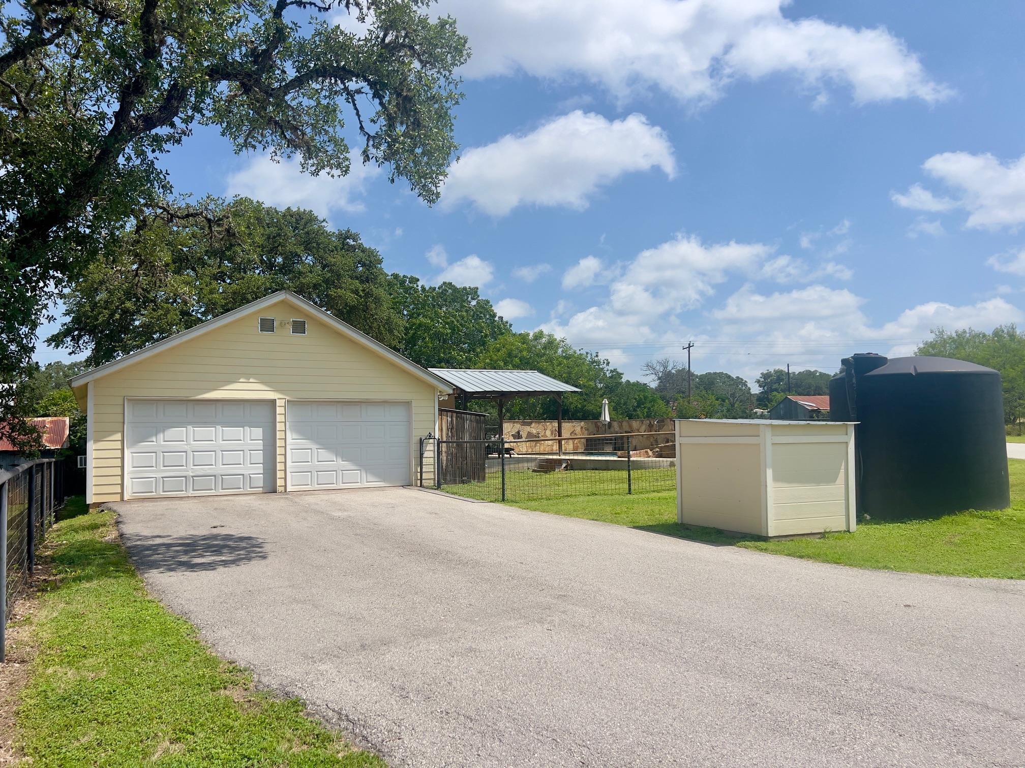 1139 FM 3351