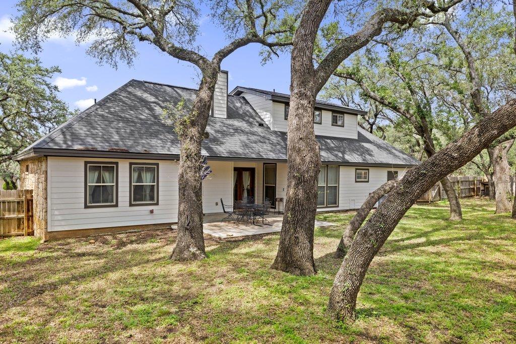 101 Winding Oak DR