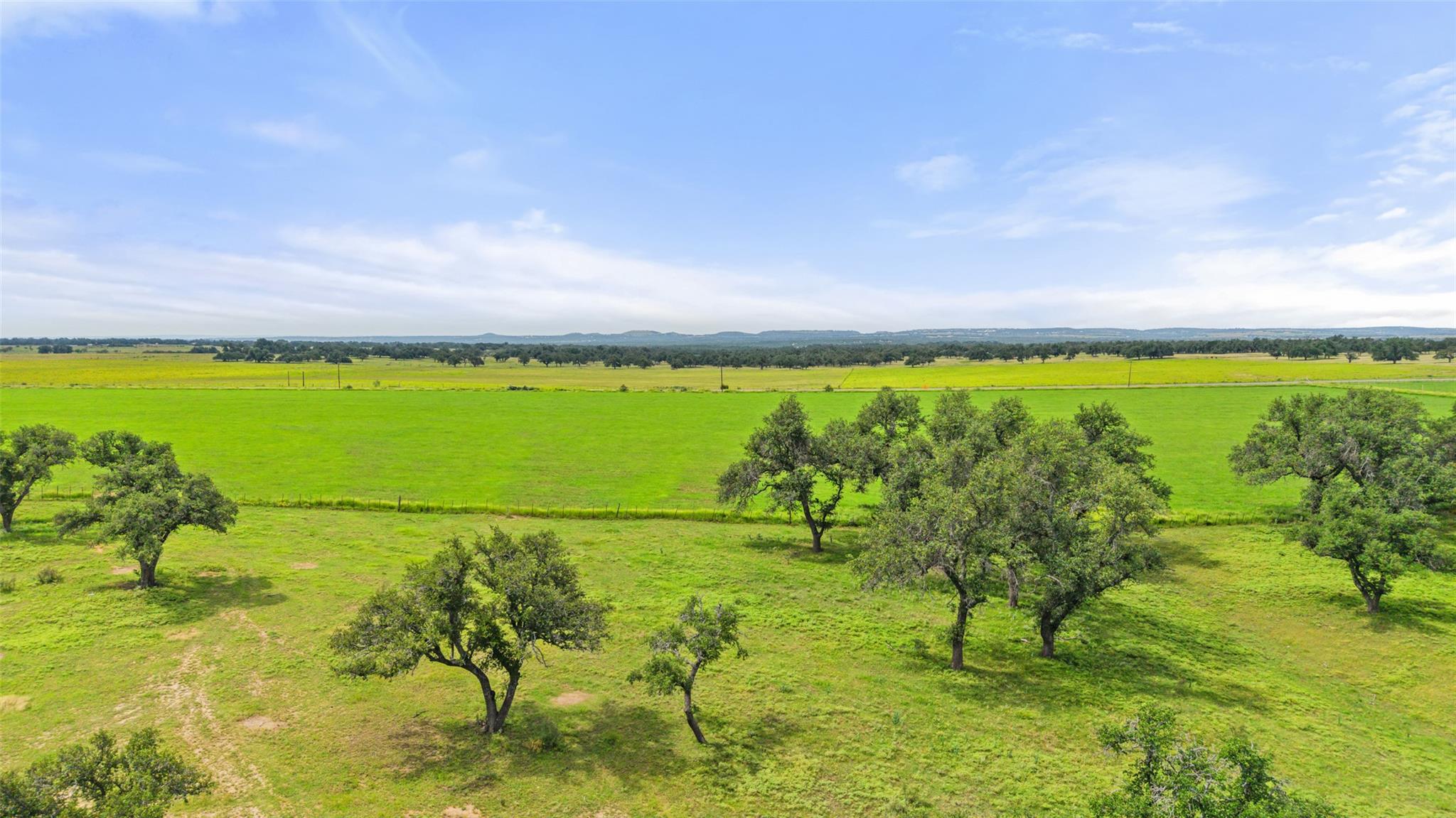 9069-86 Ranch Road 1323