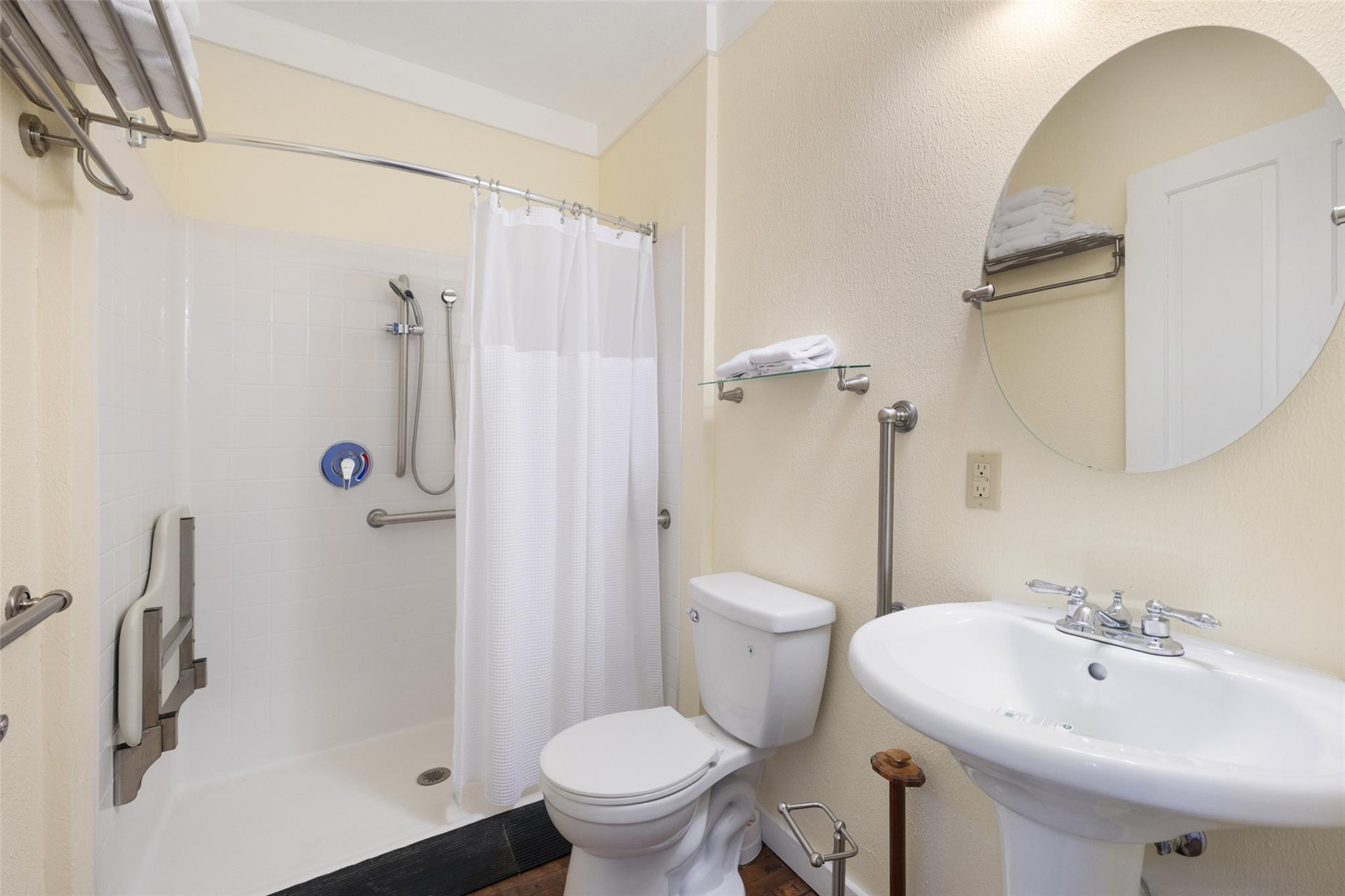 201 N Nugent Ave, Johnson City