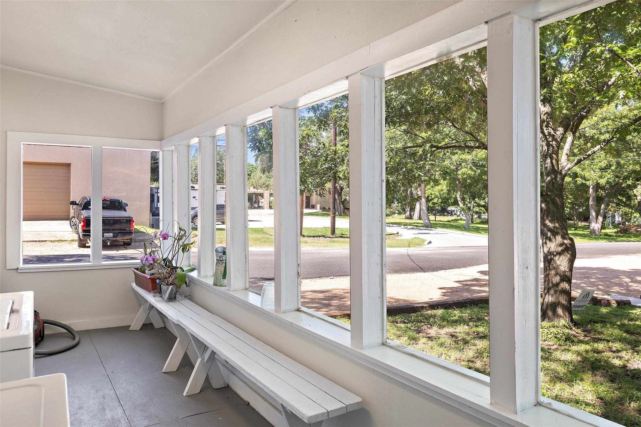 201 N Nugent Ave, Johnson City