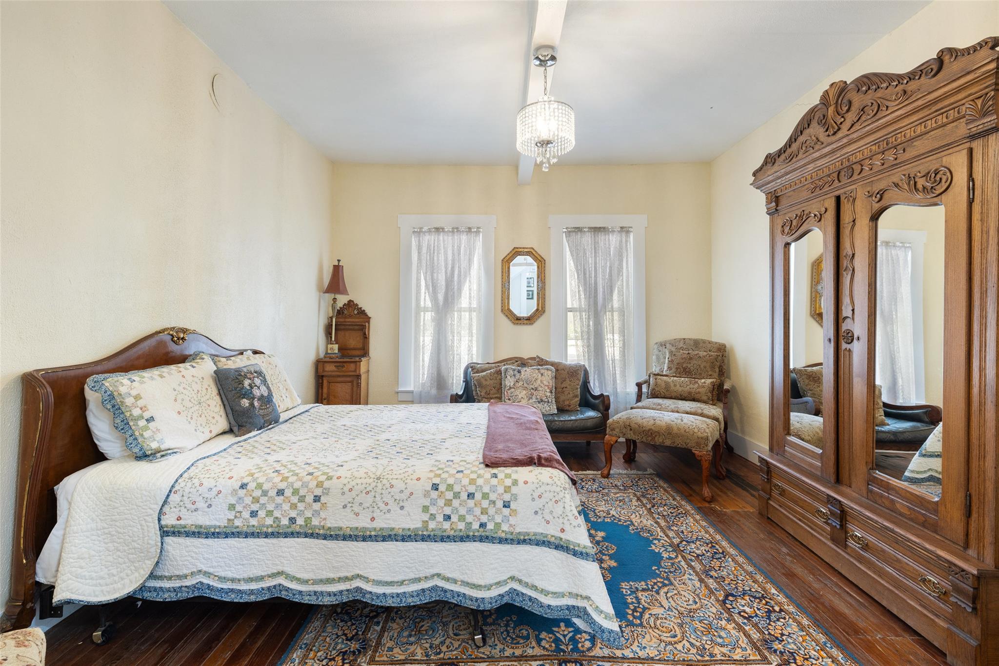 201 N Nugent Ave, Johnson City