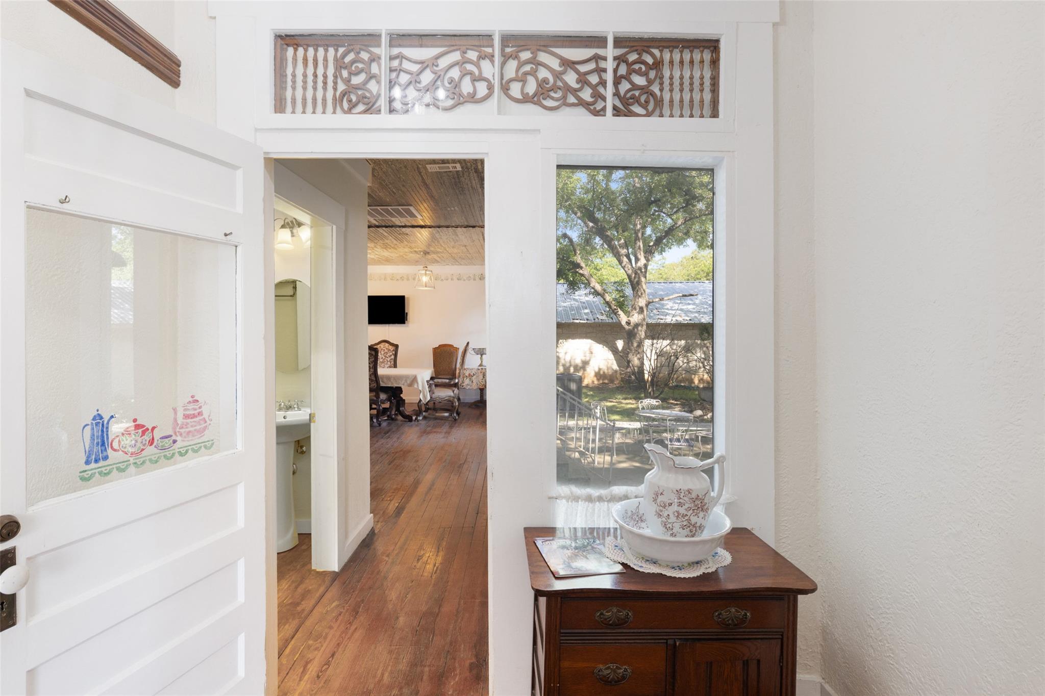 201 N Nugent Ave, Johnson City