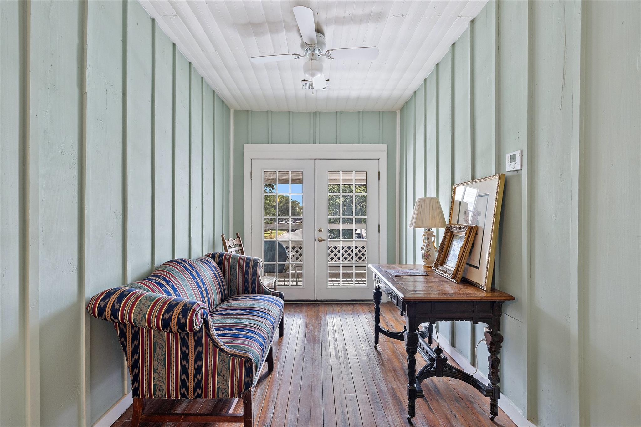 201 N Nugent Ave, Johnson City