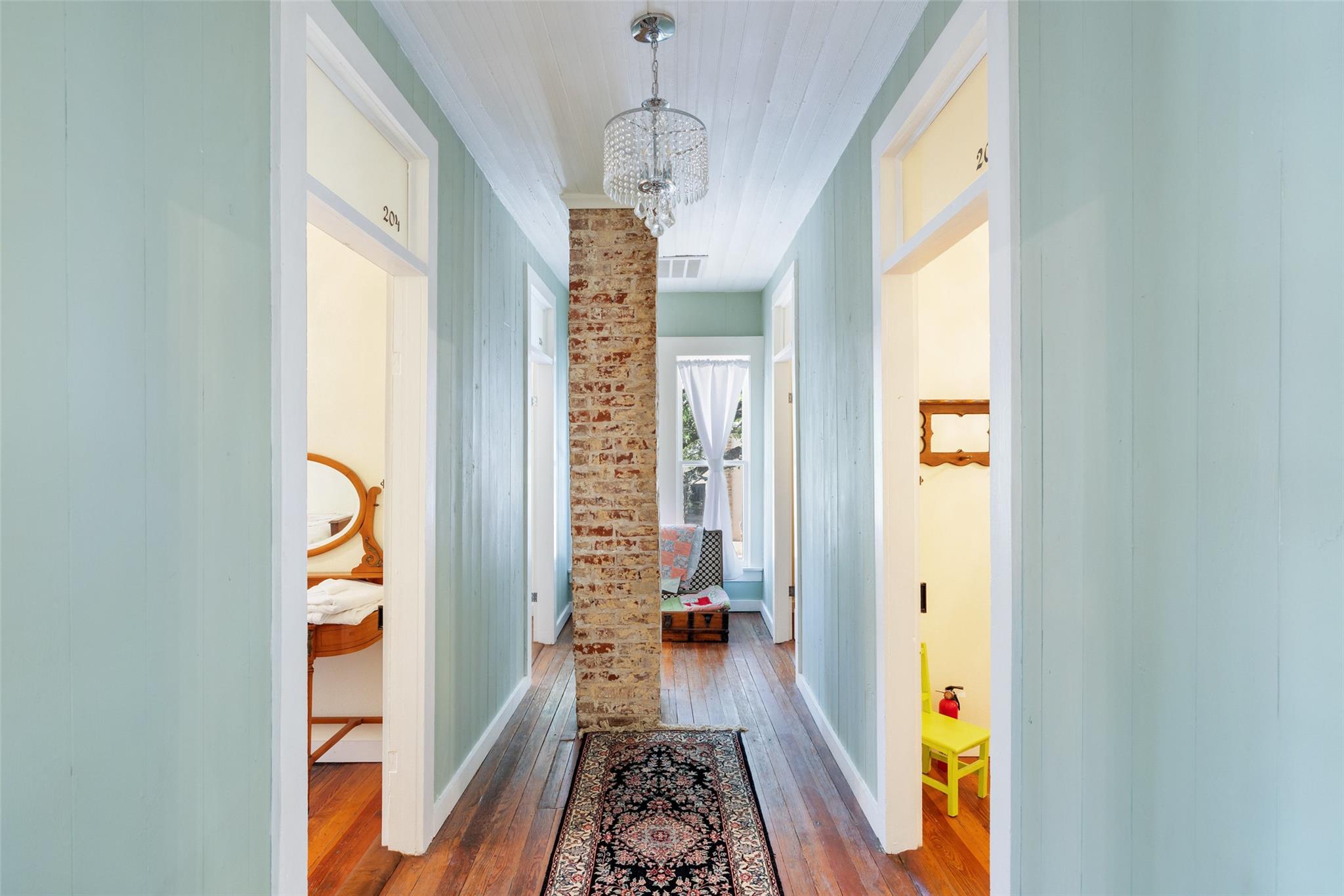 201 N Nugent Ave, Johnson City