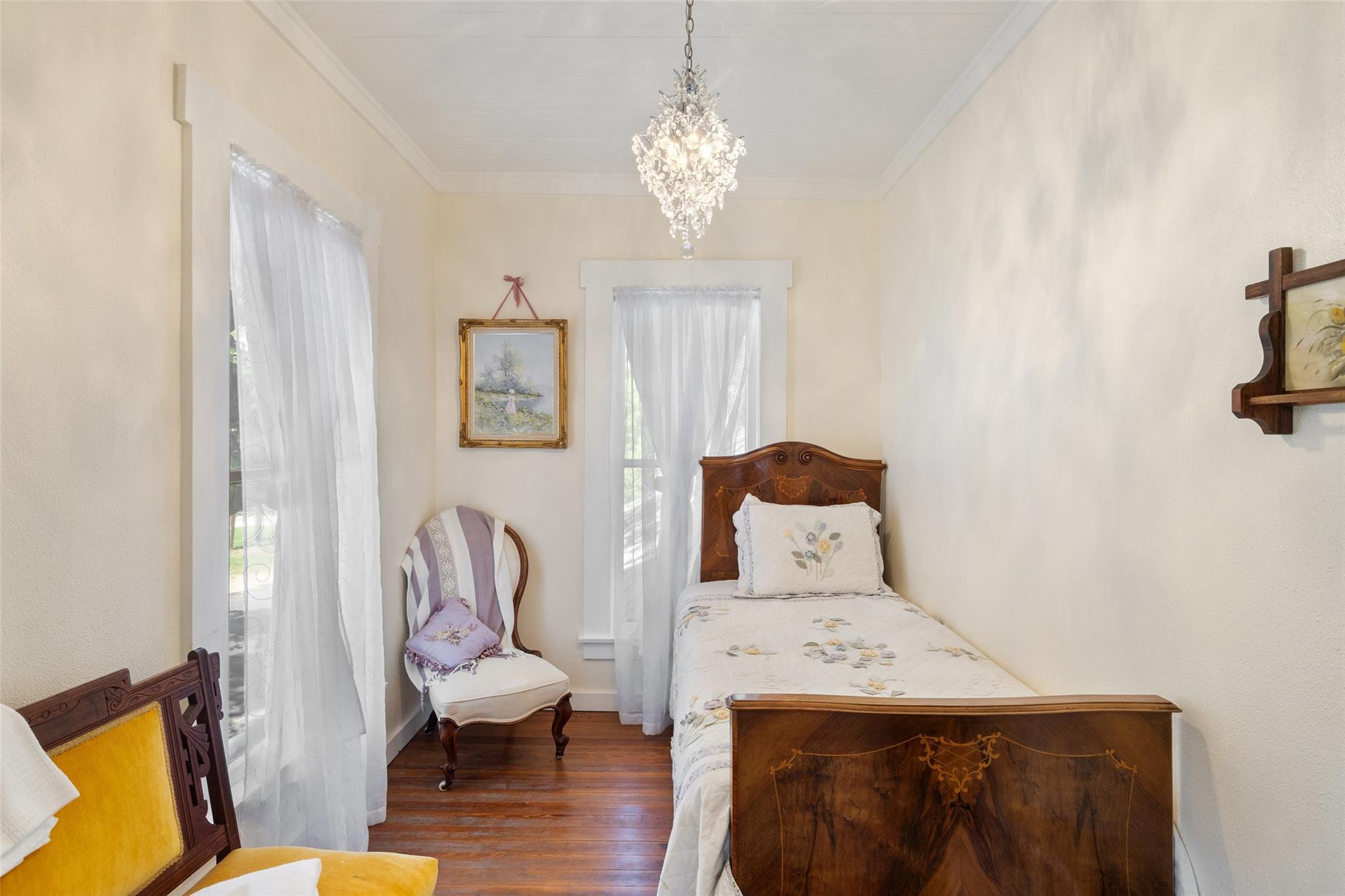 201 N Nugent Ave, Johnson City