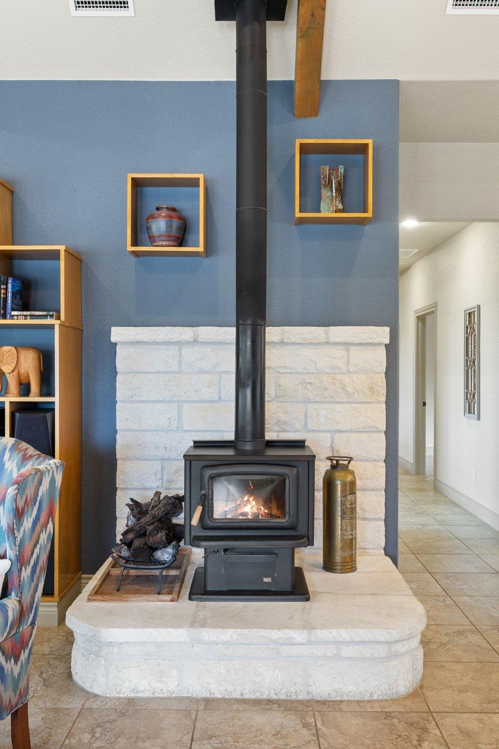 232 Crooked Oak LN