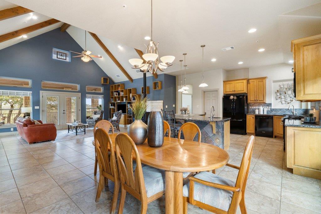 232 Crooked Oak LN