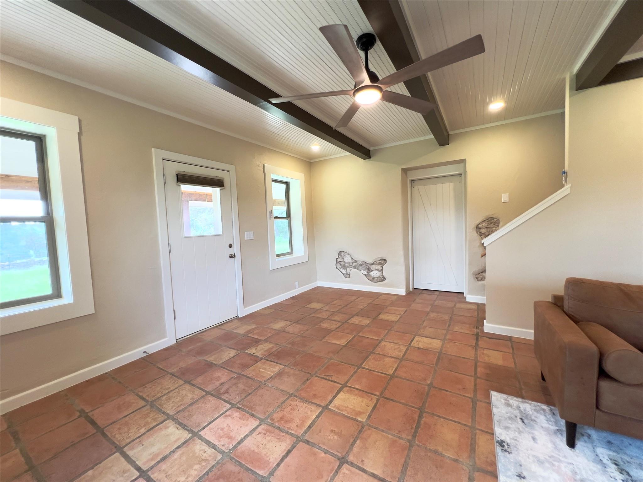 1366 Narrows RD