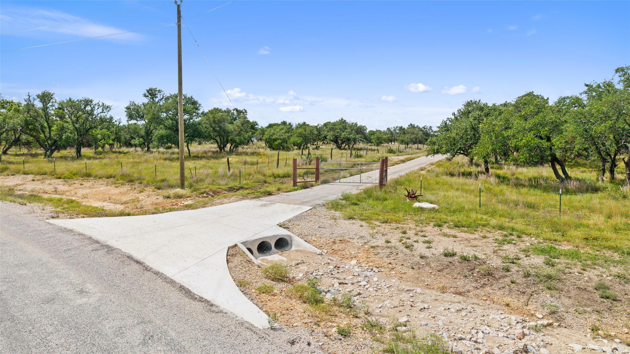 4112 Schumann RD
