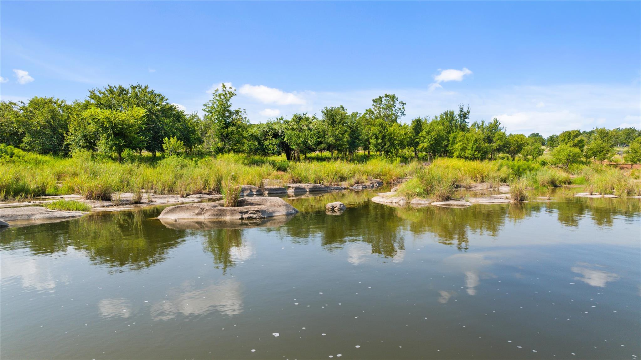 435 Wolf Ranch RD
