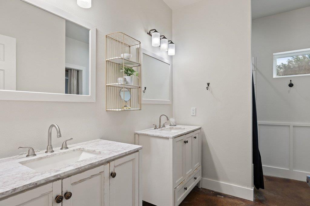 3657 Ranch Road 3232