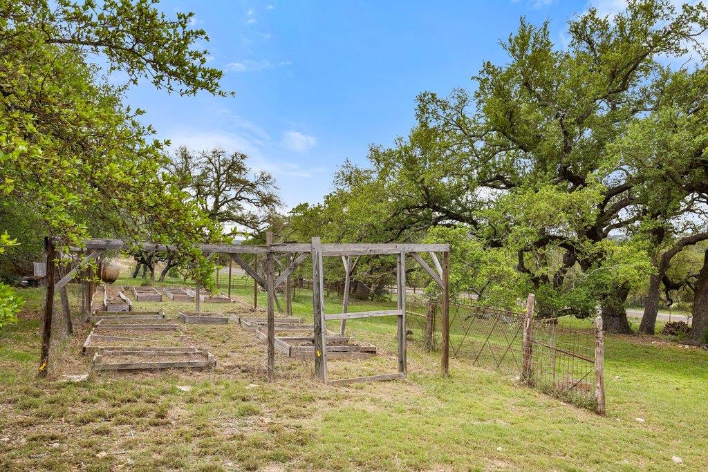 3657 Ranch Road 3232