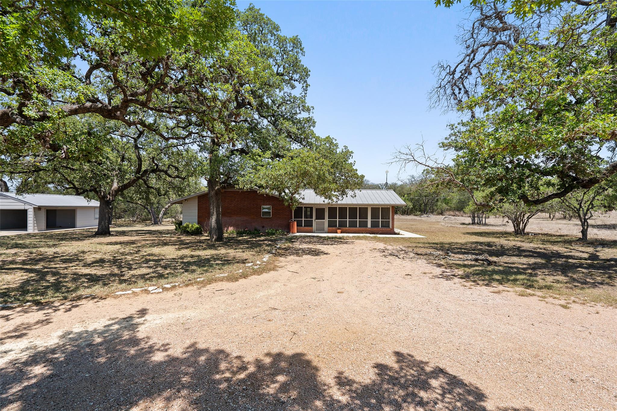 2942 Ranch Road 2766