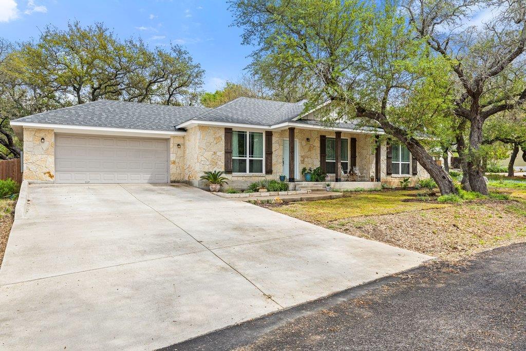 103 Leaning Oak CIR