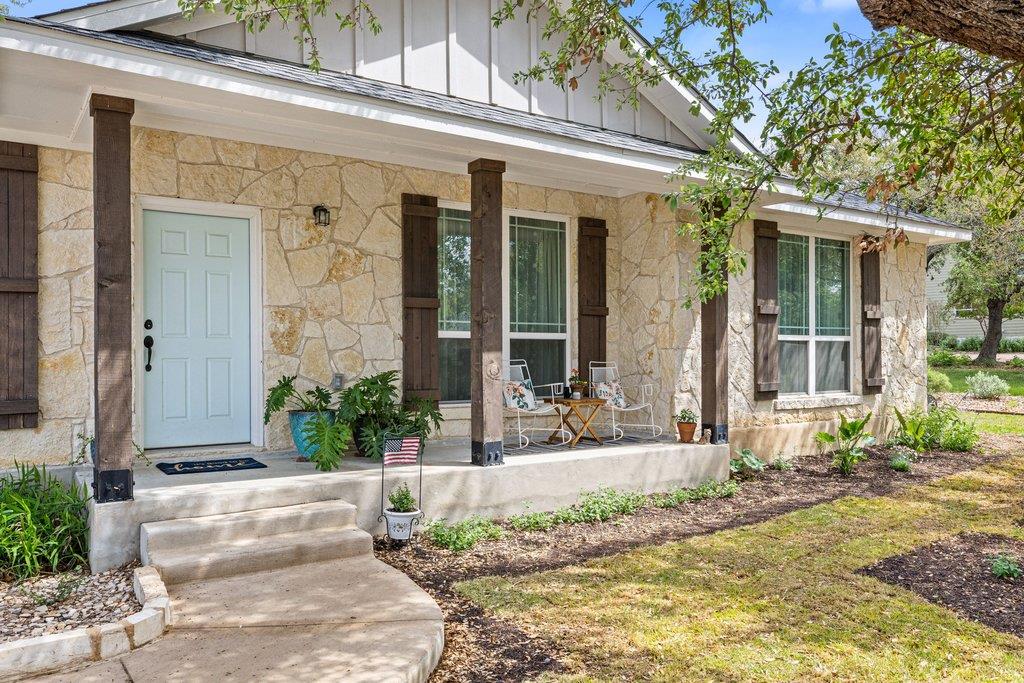 103 Leaning Oak CIR