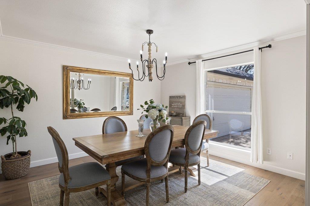 5700 Travis Green LN