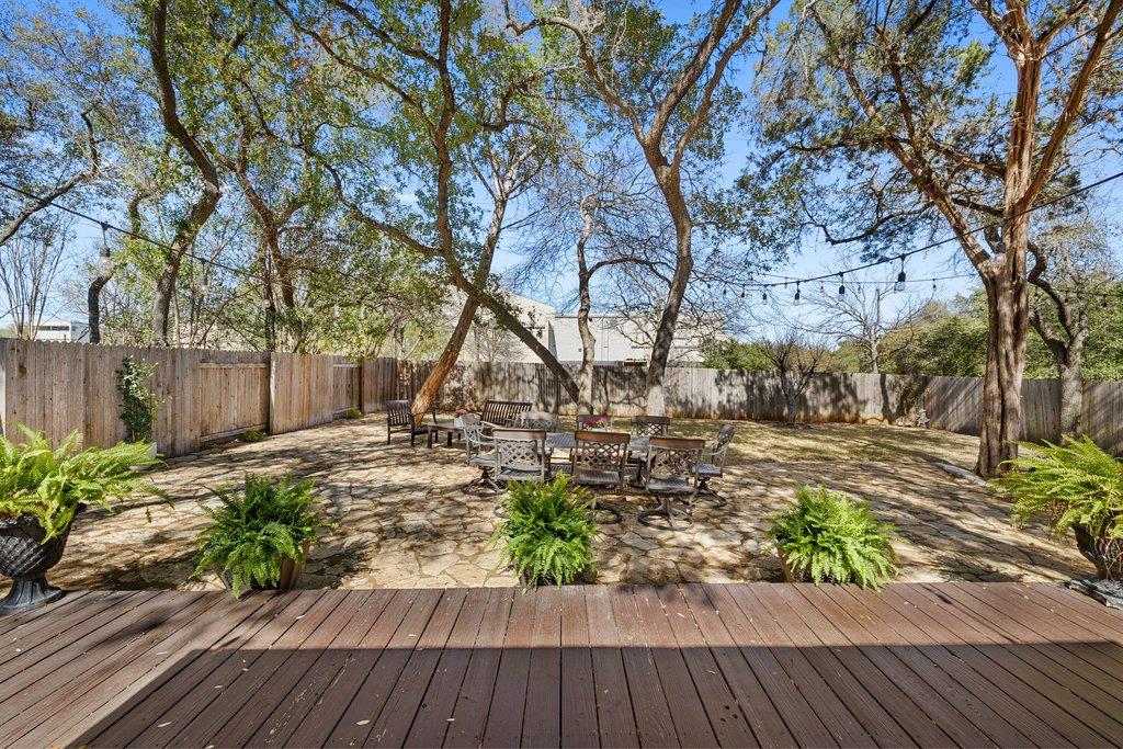 5700 Travis Green LN