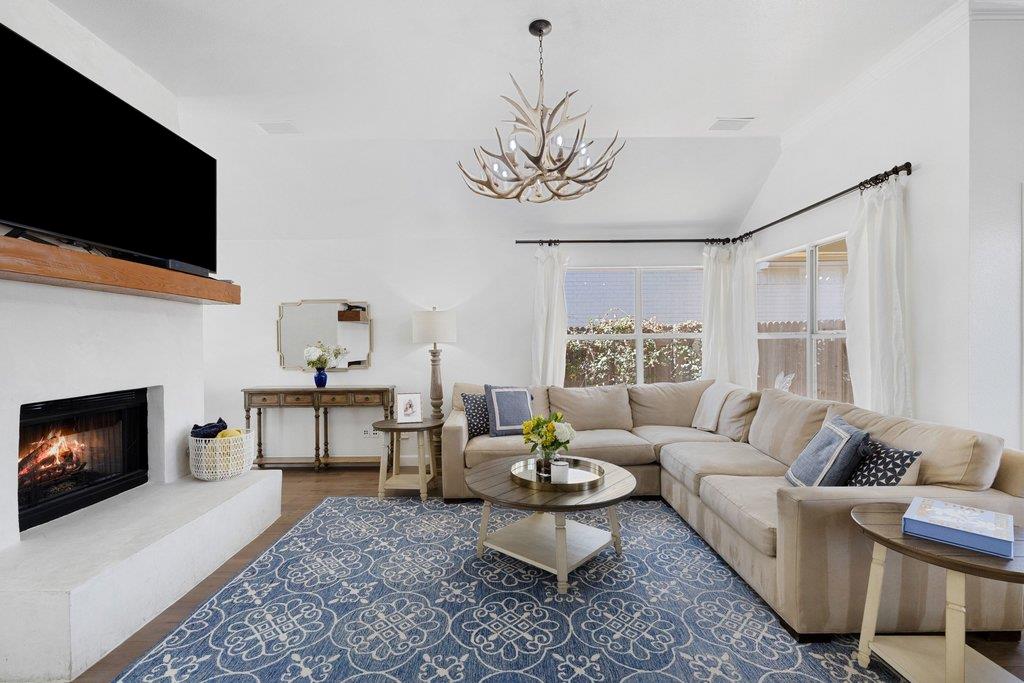 5700 Travis Green LN