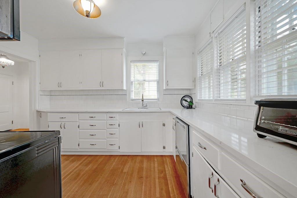 119 River PL