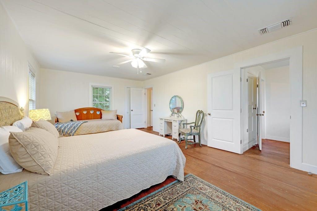 119 River PL
