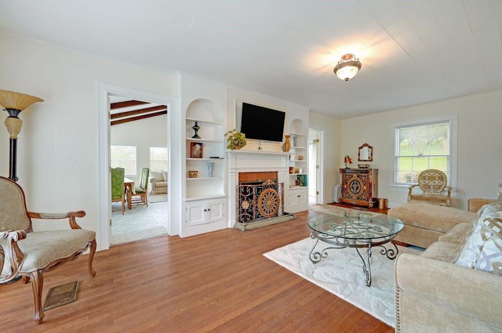 119 River PL