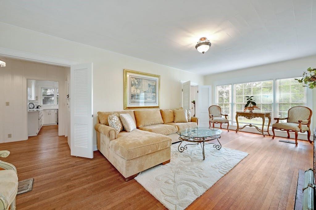 119 River PL