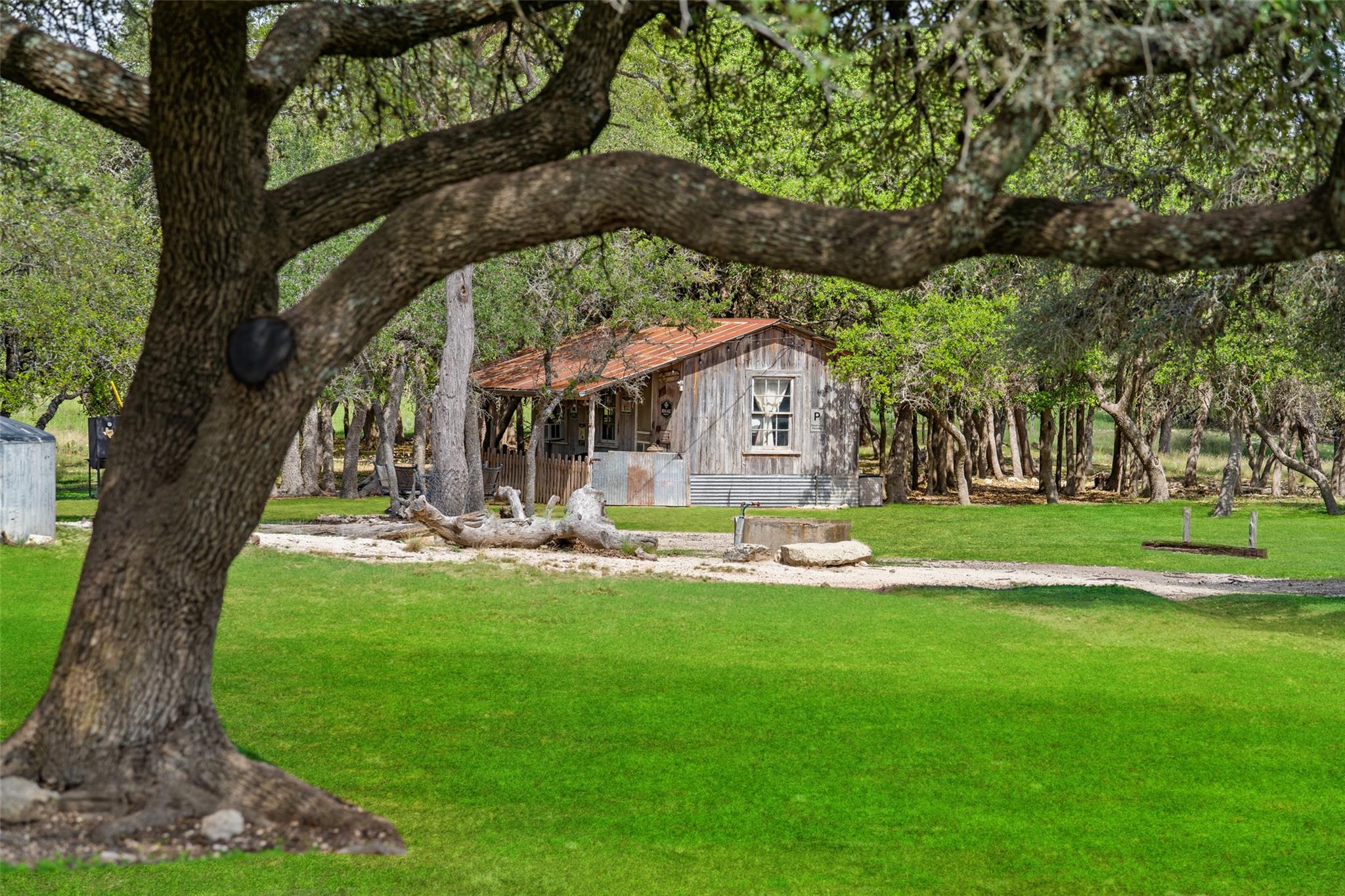 2454 McKinney Loop