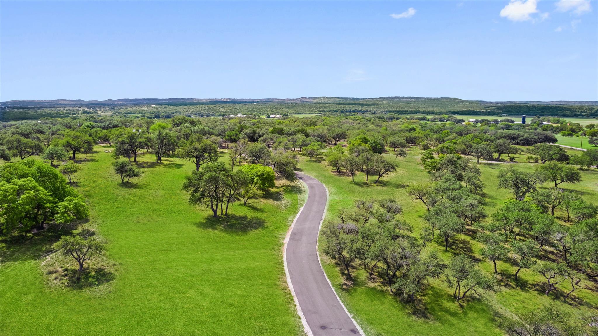 2454 McKinney Loop
