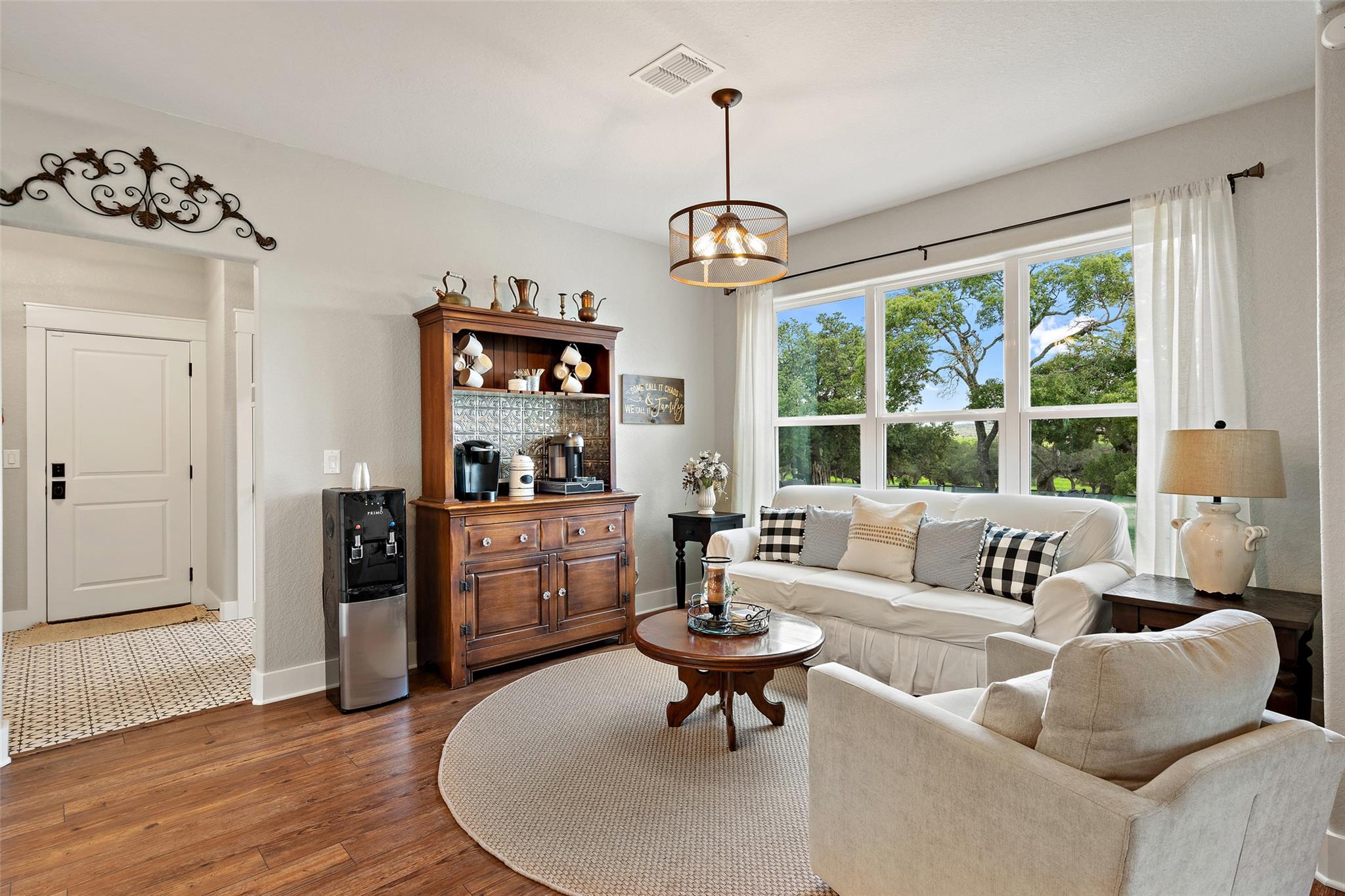 2454 McKinney Loop