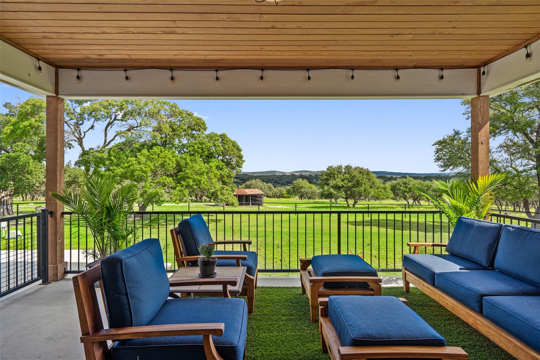 2454 McKinney Loop