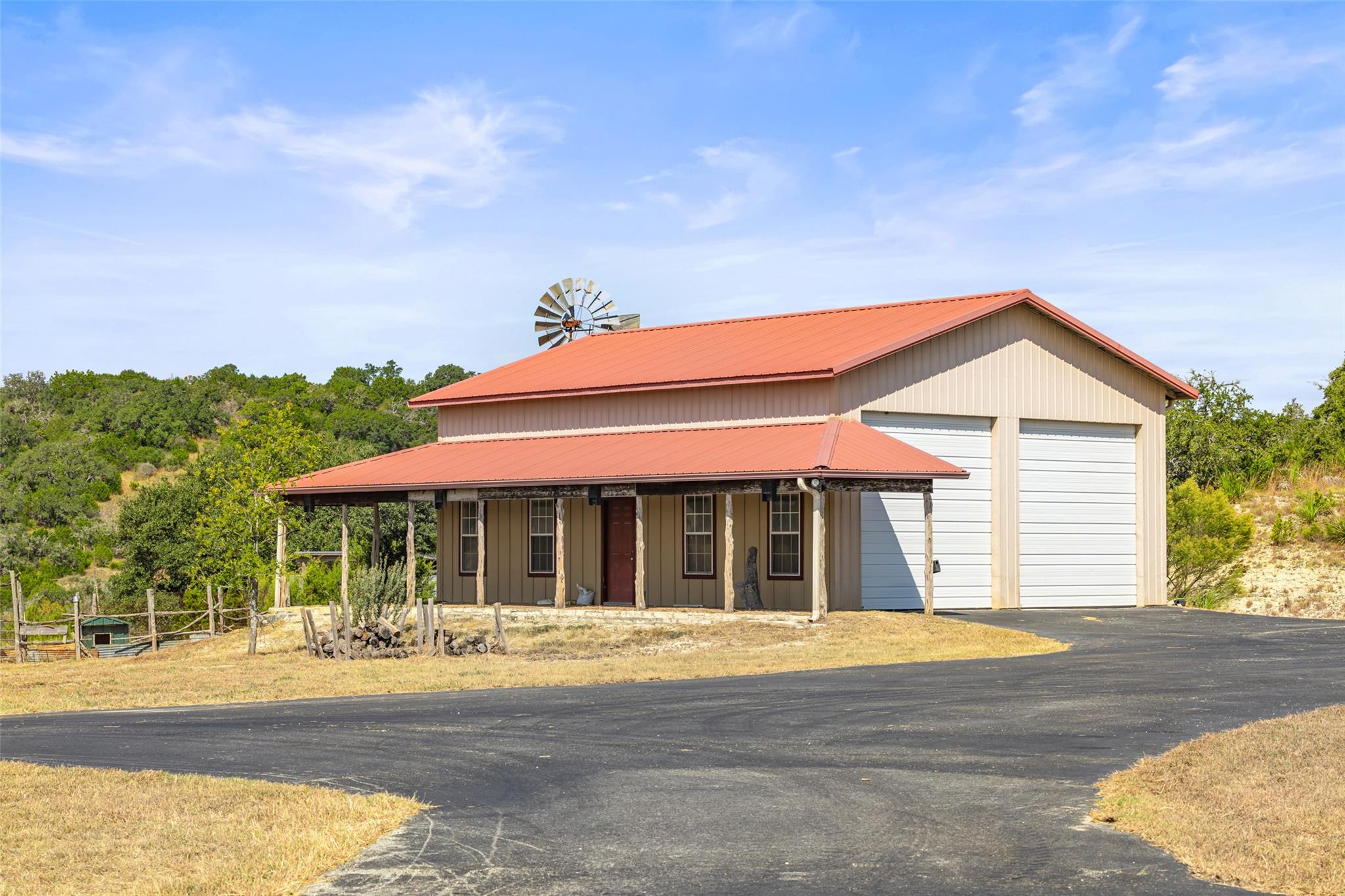 2027 FM 1376, Boerne